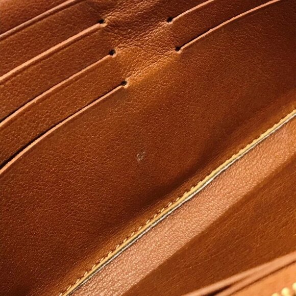 LOUIS VUITTON Mahina Clutch Amelia Bifold Long Wallet - Picture 10 of 10